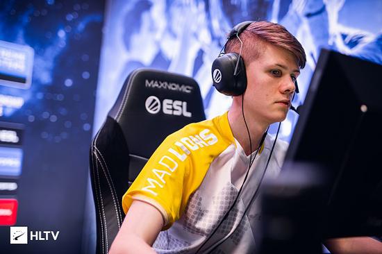 S15全球总决赛AL战胜CFO成功晋级八强